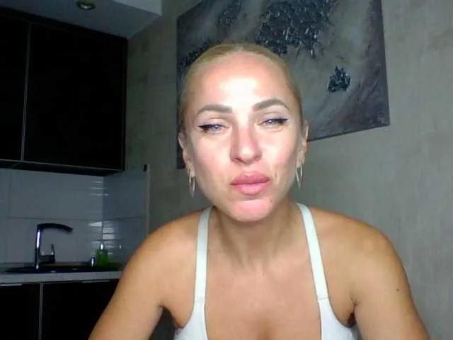 annamari1563 on BongaCams 