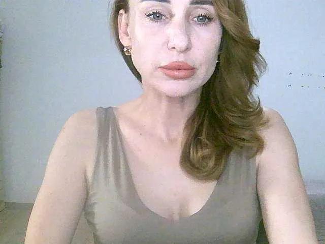 Eeelisss666 on BongaCams 