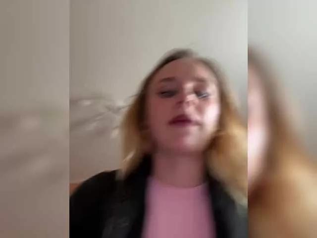 elegantbabe on BongaCams 