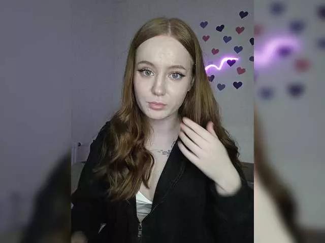 LolaMin on BongaCams 