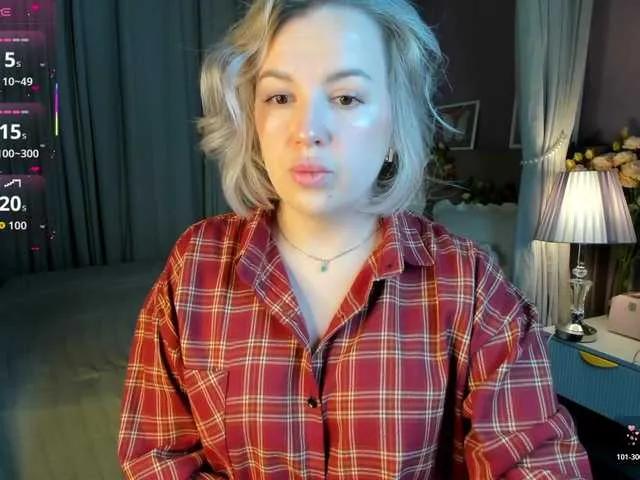 Nikki-Kai on BongaCams 