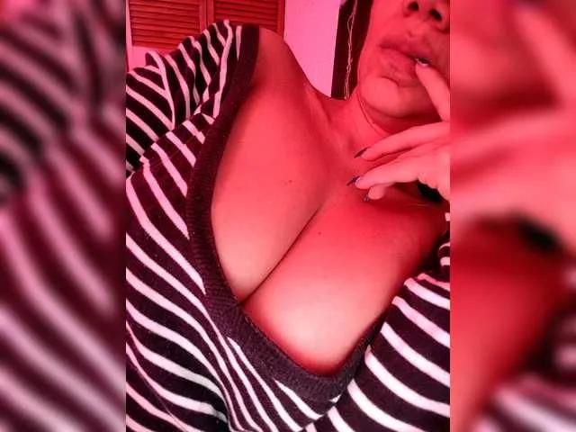 NinaBelluschi on BongaCams 