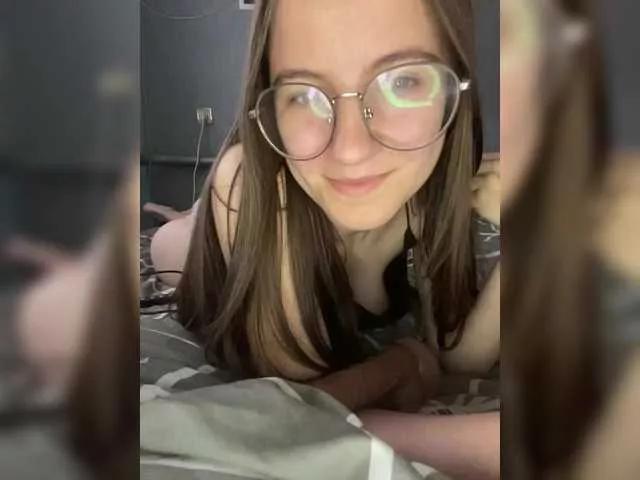 sweet-kiss22 on BongaCams 