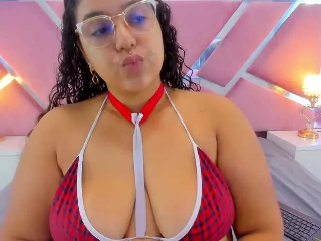 tiffanymiller1 on BongaCams 