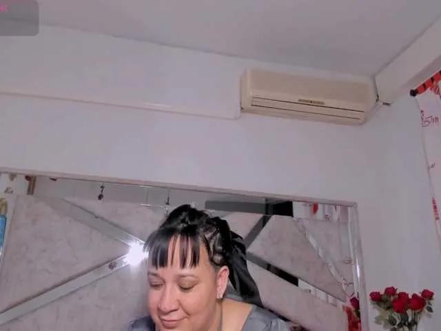 VivianneHart on BongaCams 