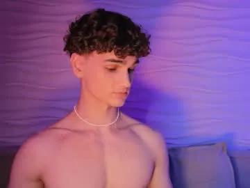 adam_21cm on Chaturbate 