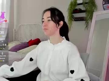 belle_via on Chaturbate 