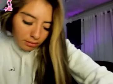 charlote_horny — WELCOME GUYS, MAKE MY DAY HAPPY! HELP ME WET MY TIGHT KITTY! LET'S HAVE FUN GUYS, TOY ACTIVE!! - Goal is : Give me all your milk, don't be shy bitch #feet #femdom #socks #nylon #pantyhose