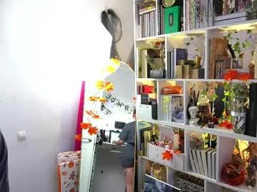 fox_and_dog — GOAL:  change clothes in front of you [650 tokens remaining] pvt is open    #goth  #bdsm #strapon #redhead #lesbian