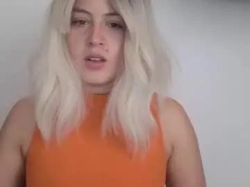 francescaasmith — suck fingers [525 tokens left] hello guys #blonde #smoke #new #squirt #bigboobs