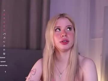 janecoxa — GOAL: Jerking off my pussy and spanking my ass [99 tokens remaining] Heyyy!! #18 #squirt #new #smalltits #blonde