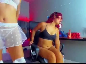 kasandraandsilvi on Chaturbate 