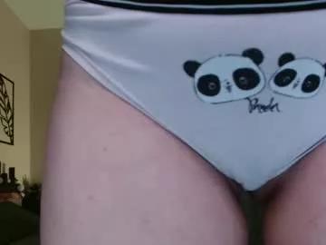 little_pearl_ on Chaturbate 