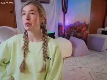 lucy_gooosey — Current Goal:  boo at 500 tokens -- Next Goal:  boo