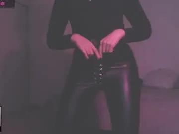 modjo_ — Lovense is on! Listenin to music! Dancin & Teasin! #dance #bigass #glasses  #talk #nonude