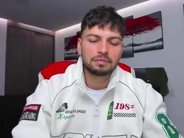 nick_klaus — GOAL: OUT SHIRT [100 tokens remaining] Welcome to my room! Thanks for being here #feet #lovense #hairy #cum #bigcock #cut