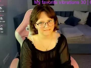 nina_lunaa on Chaturbate 