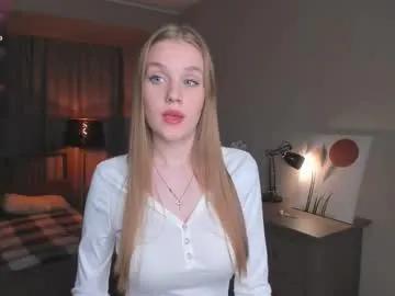 normaemans — GOAL: Let's make my chest wet [0 tokens remaining] Hello CB,Im Beatrice<3 im new here #18 #new #skinny #teen #bigboobs