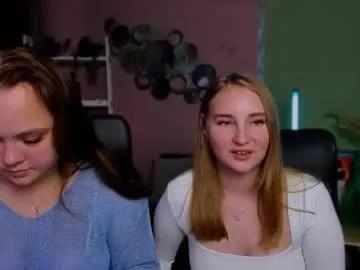raquel_luxury — GOAL: show panties [61 tokens remaining] Welcome to my room! #18 #lesbians #bigboobs #bigass #brunette