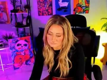 sarahholly on Chaturbate 