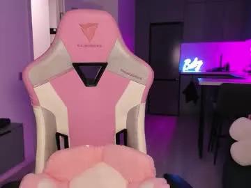 wowlovie666 — Goal: Play with boobies/Jump/Bounce [81 tokens left] #bigass #bigboobs #squirt #cum #lovense