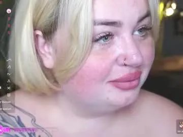 zarareign_ on Chaturbate 