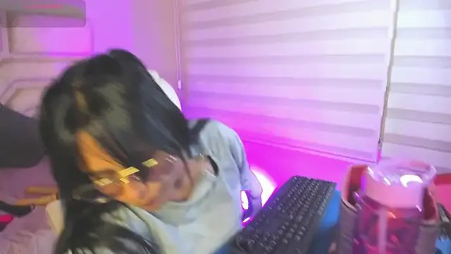 _adahara_queen on StripChat 