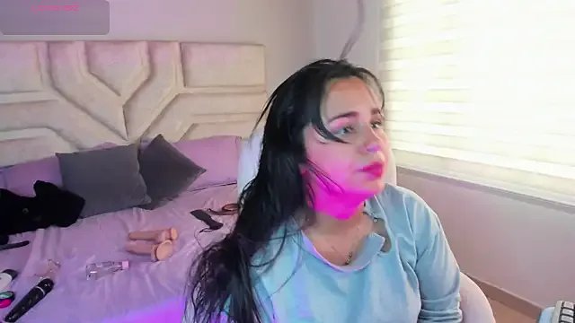 _adahara_queen on StripChat 