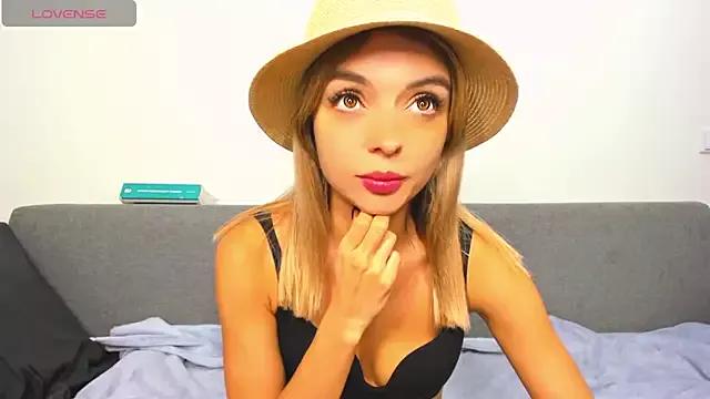 _ellen_meow_ on StripChat 