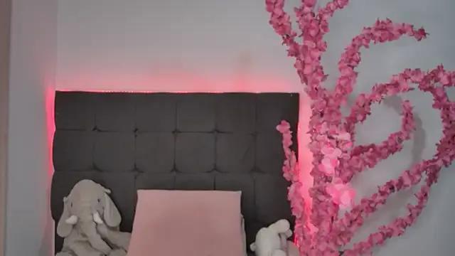 AmandaBrooks_18 on StripChat 