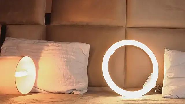 angelinepossy — 4 fingers in my pussy