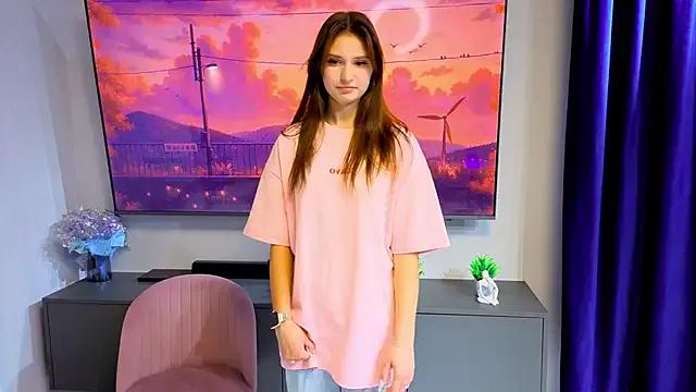 AnneNarain on StripChat 