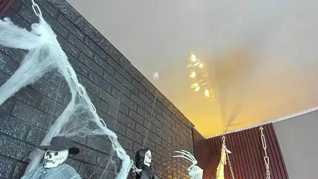 annie_barozzi on StripChat 