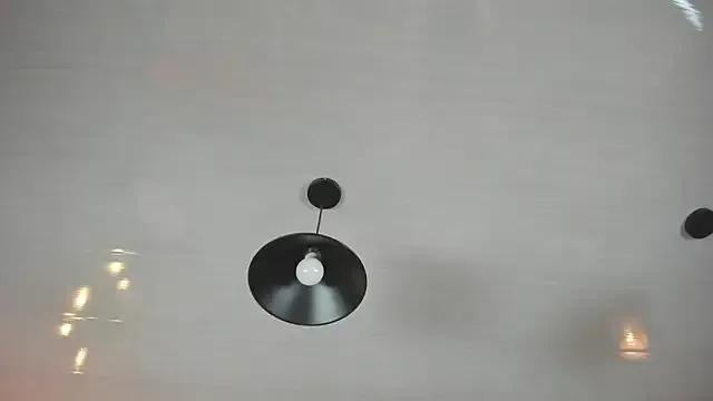 annie_barozzi on StripChat 