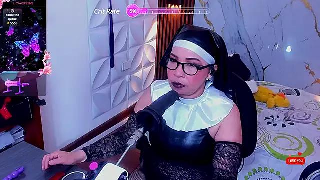 annie_wigg on StripChat 