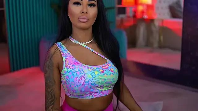 ArabellaPosh on StripChat 