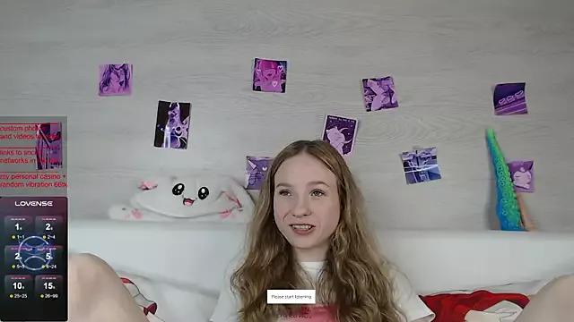 b4by_Emilia on StripChat 