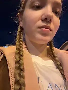 bambi_lu — take off pants and sit on camera 