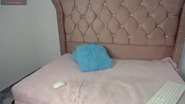 coraly_ — show tits