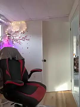 CurvesNChaos's avatar