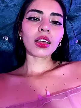 Daisys_Fun — Oiled naked body on the floor play hard