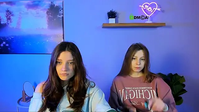 dana_sweet__ on StripChat 