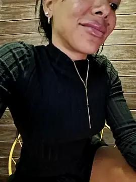 Doll_Loren on StripChat 