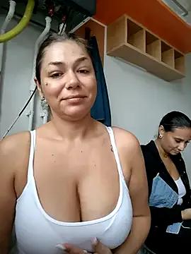 Ella_sweety on StripChat 