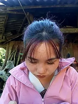 EllyBaby20 on StripChat 