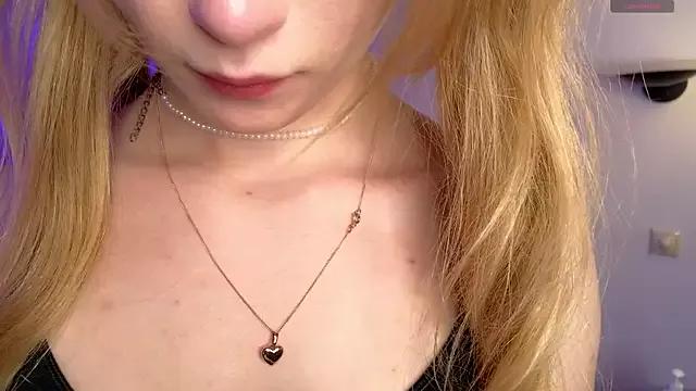 Emma_Frosty on StripChat 
