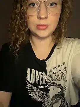 EmmieRae on StripChat 