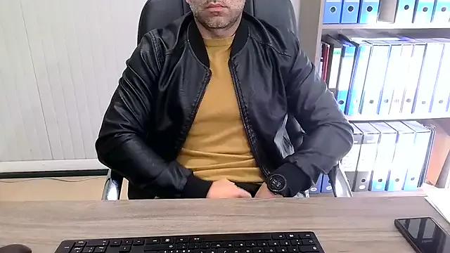 Evasionee — CULO E HANDJOB 2 MINUTI