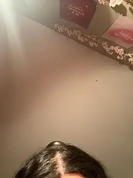 gigifox220 on StripChat 