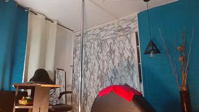 hanna_mooreee on StripChat 